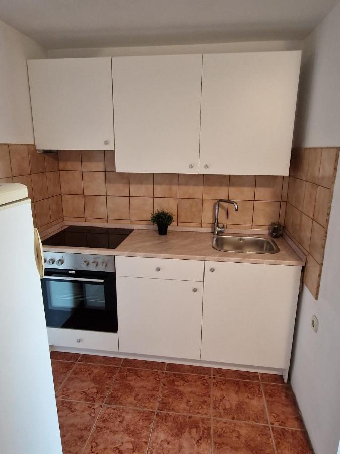 Apartment Misic ريتنا المظهر الخارجي الصورة