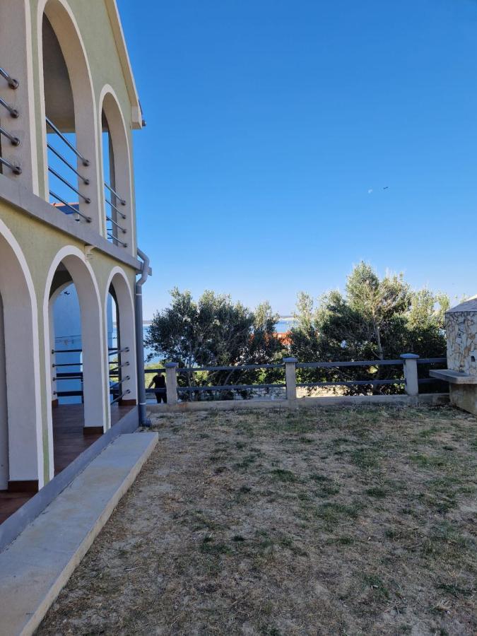 Apartment Misic ريتنا المظهر الخارجي الصورة