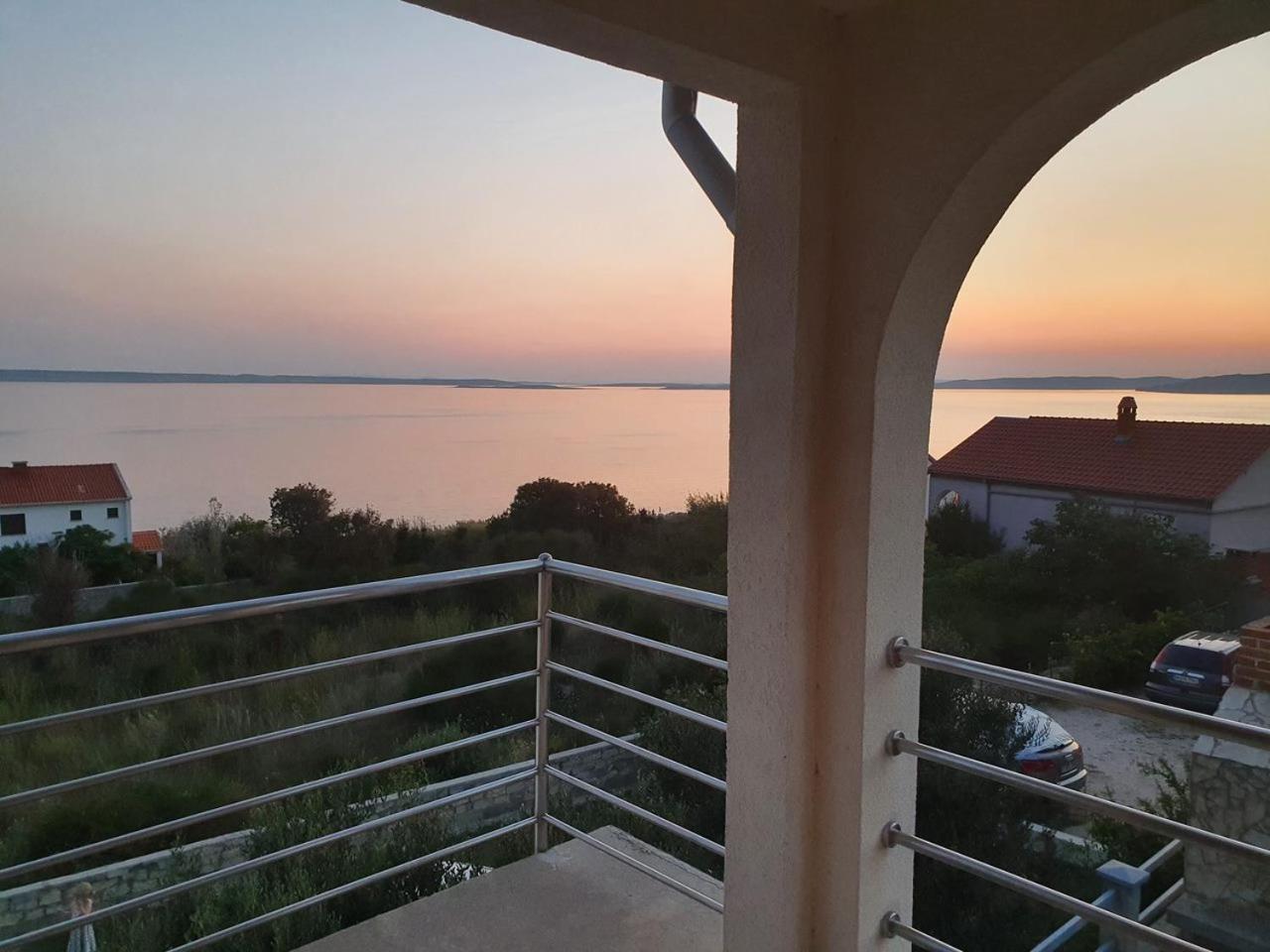 Apartment Misic ريتنا المظهر الخارجي الصورة